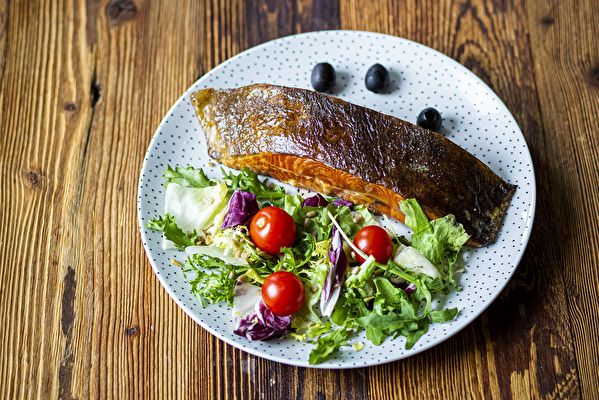 Smoked halibut steaks