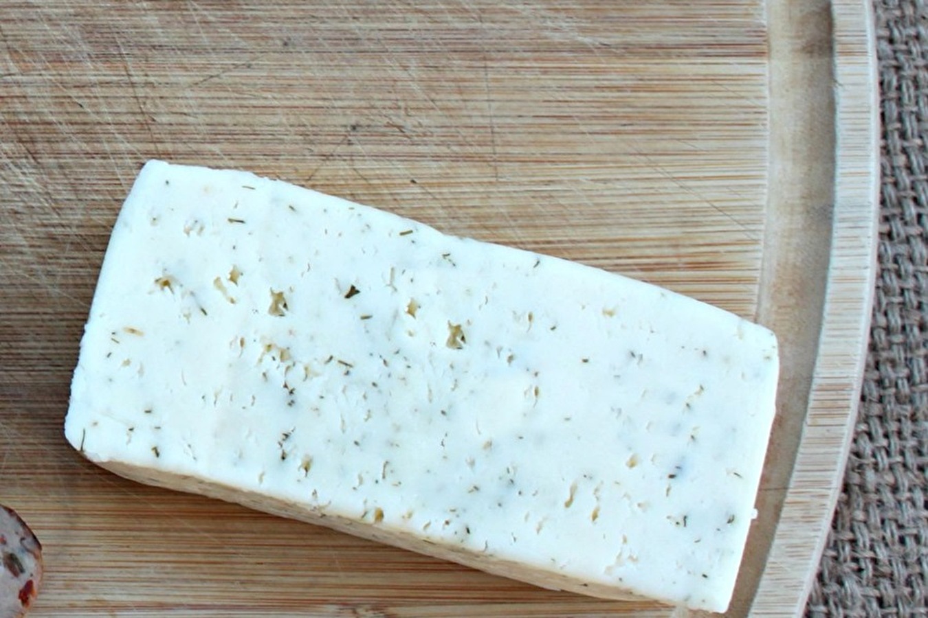 Domowy ser typu Havarti