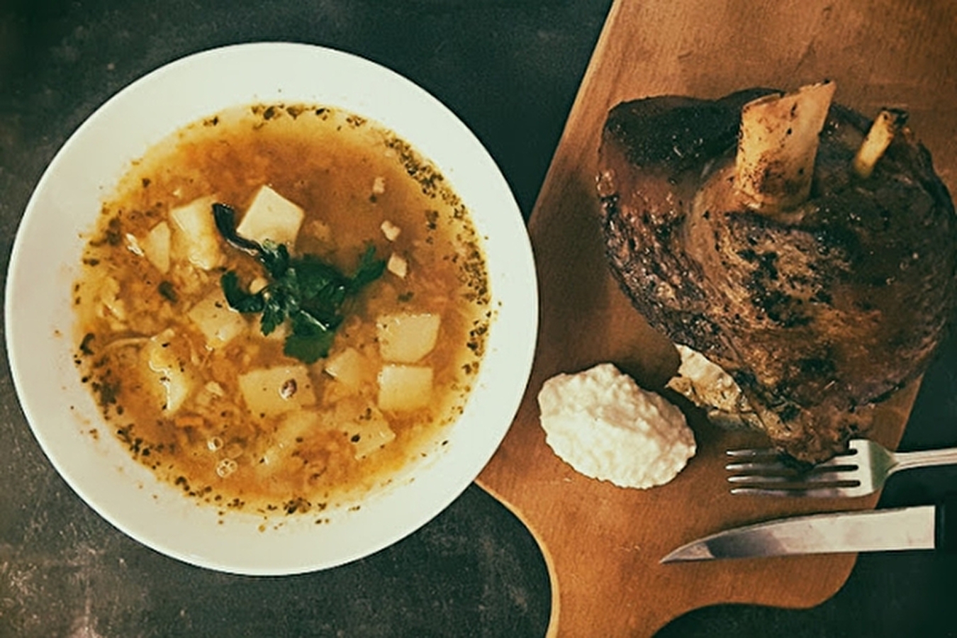 Гороховый суп с рулькой